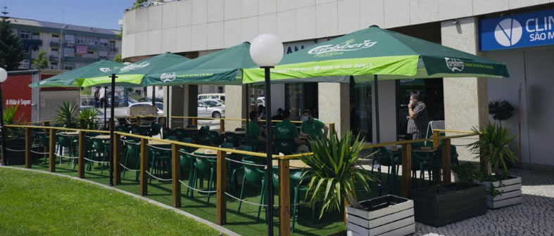 carlsberg outdoor bar umbrella